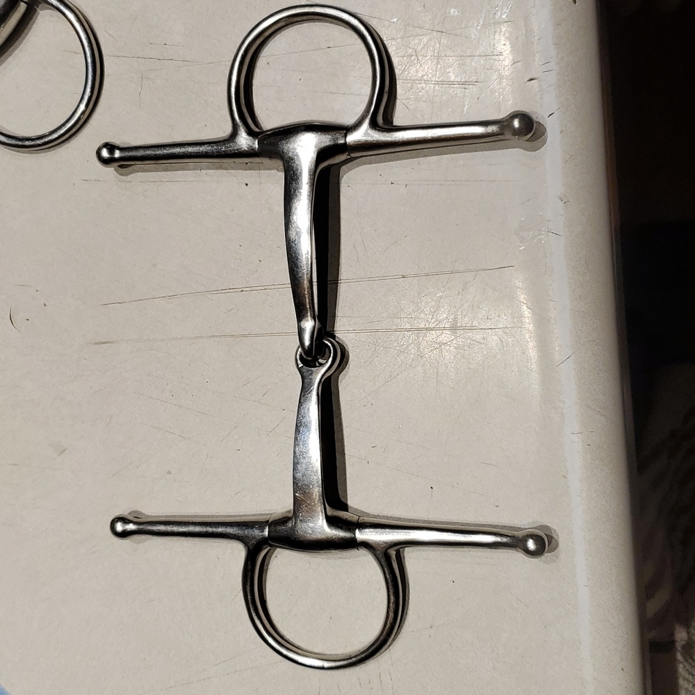 Full cheek bit knife edge snaffle 5.5 inches